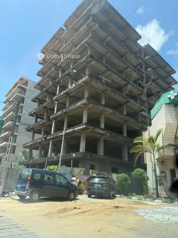 Immeuble R+8 gros œuvre — Marcory Zone 4