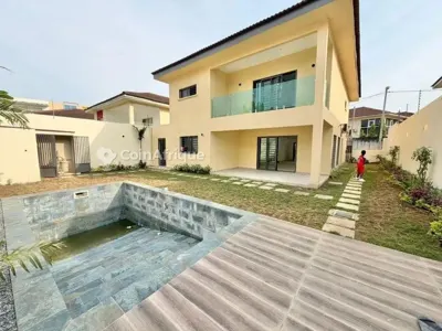 Villa duplex 4 pièces avec piscine — Bingerville Cité Karmélia