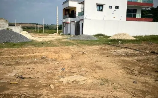 Terrain 400 m² — Cocody Angré Djibi 12ème Tranche