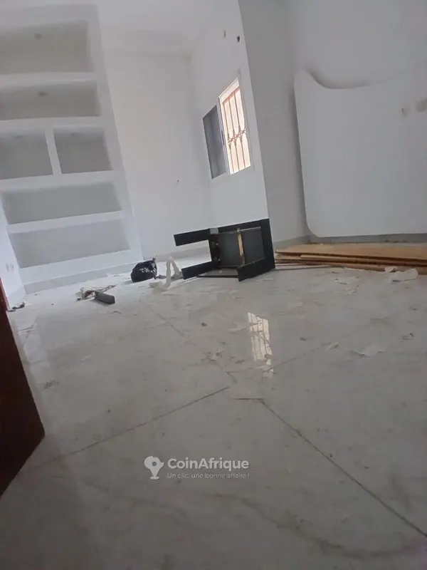 Appartement 3 pièces — Cocody Riviera Faya