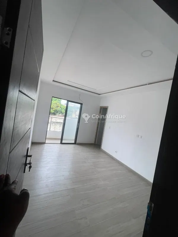 Location appartements 3 pièces - Cocody