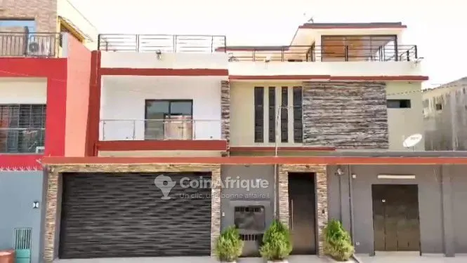 Villa duplex 12 pièces 6 chambres — Angré Soleil 3