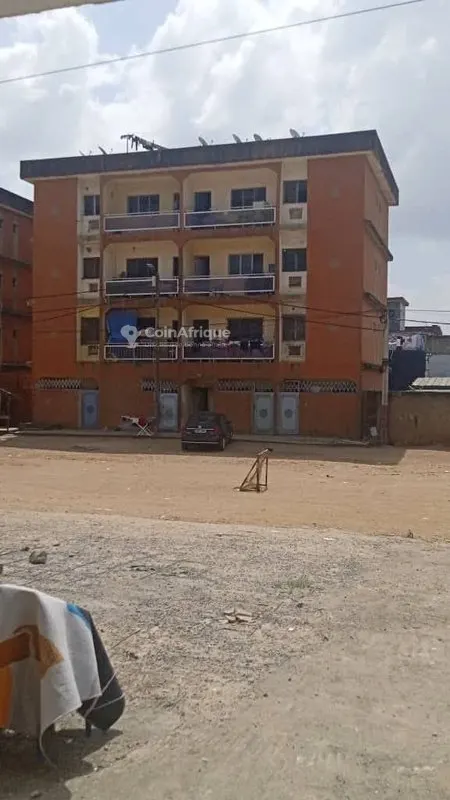 Terrain 600 m² — Cocody Angré Mahou