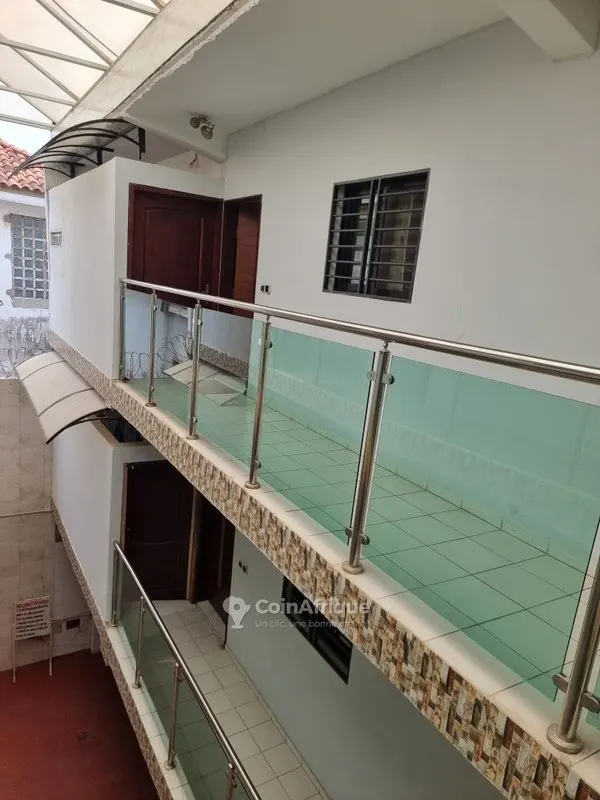 Appartement 3 pièces avec parking — Riviera 4 M'Badon