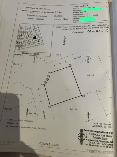 Terrain commercial 700m² — Riviera Abatta
