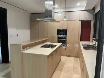 Villa duplex 7 pièces avec piscine — Cocody Riviera Attoban