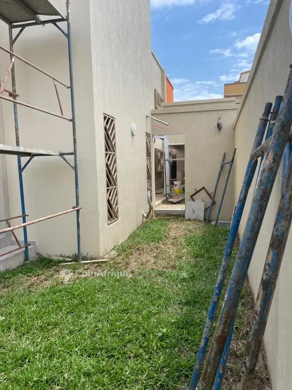 Villa duplex 4 chambres — Angré CHU Djorogobité