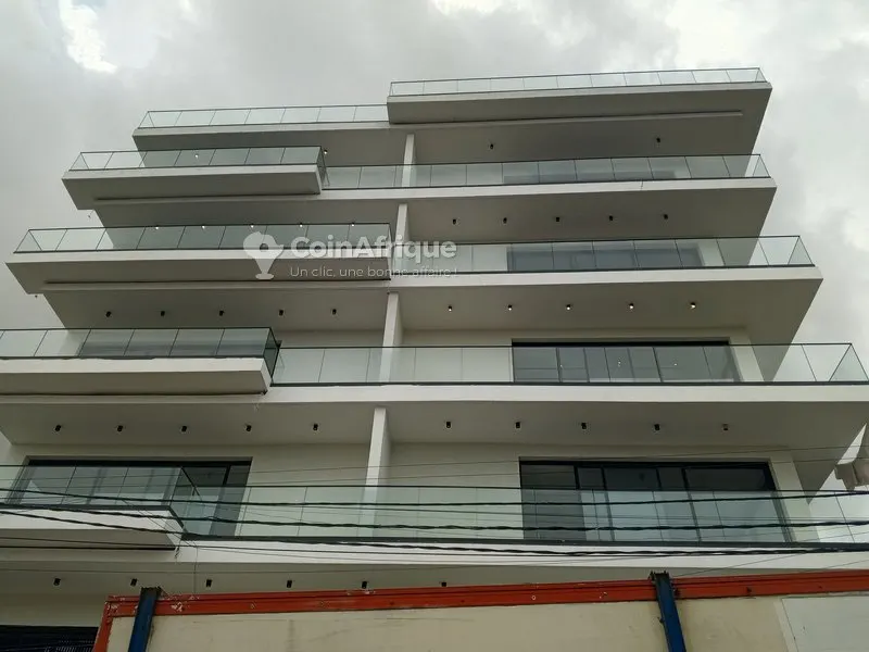 Appartement 4 pièces — Riviera 4 M'badon
