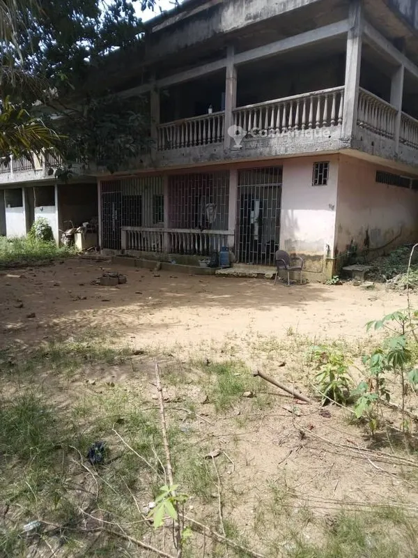 Terrain 3000 m² avec bâtisse — 7ème Tranche