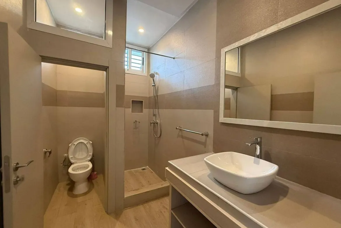 VILLA DUPLEX A LOUER – COCODY RIVIERA 4