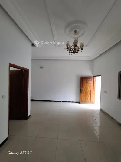 Appartement 2 pièces — Cocody-Angré 8ème tranche