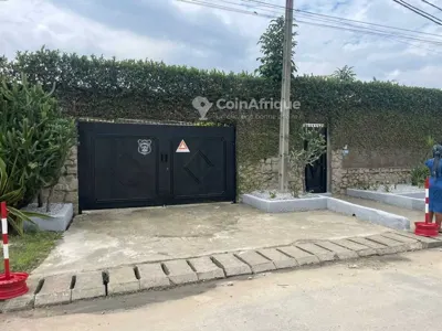 villa Zone 4 · Cocody