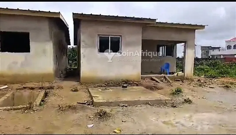 2 villas 250 m² — Bingerville Addoha