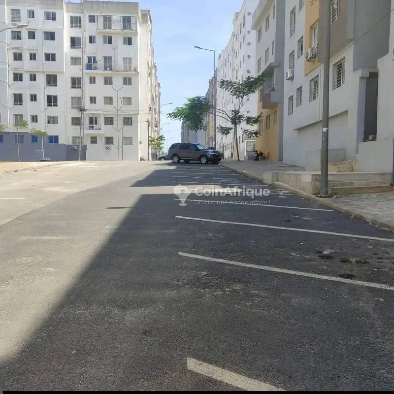 Appartement 4 pièces — Yopougon Locodjoro