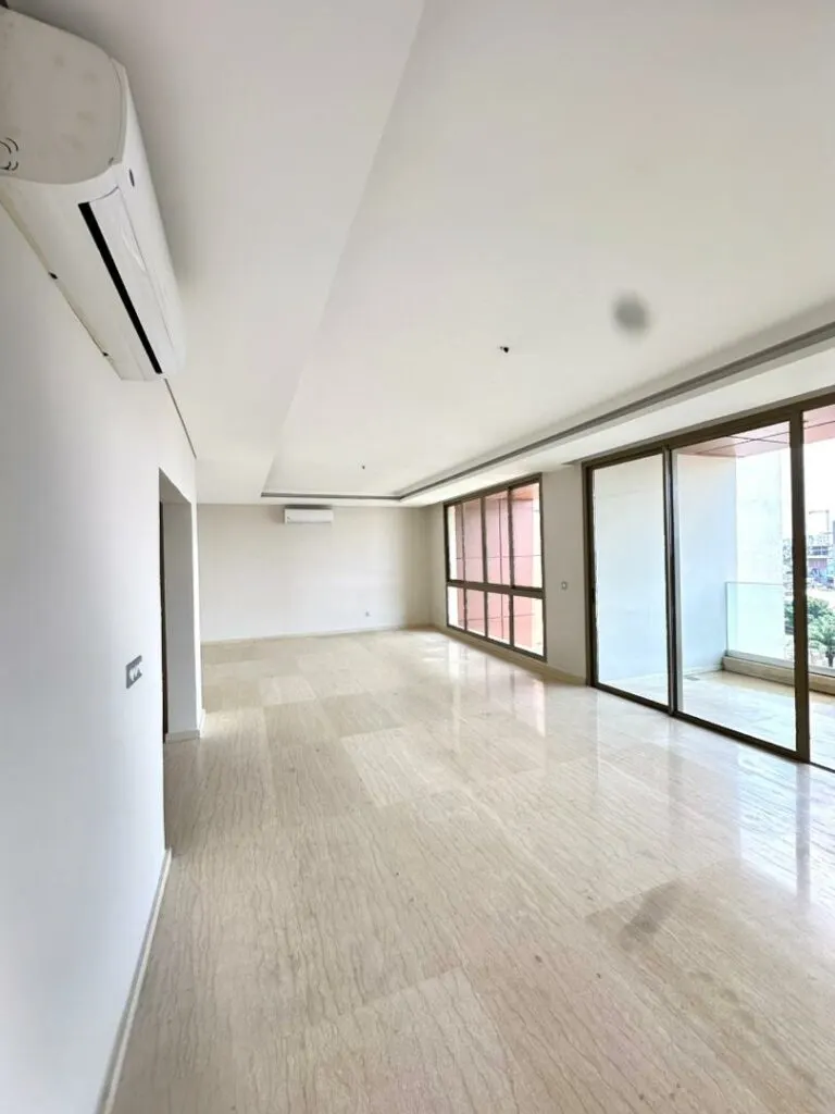 Appartement 4 pièces — Marcory Zone 4