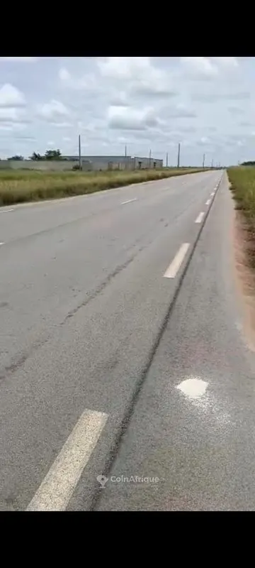 Terrain 400 m² avec ACD global — Bingerville Élokaté