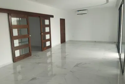 Appartement 5 pièces haut standing — Marcory Zone 4