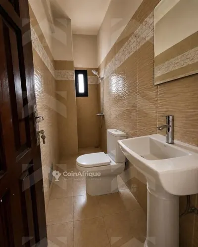 Appartement 5 pièces — Cocody Angré