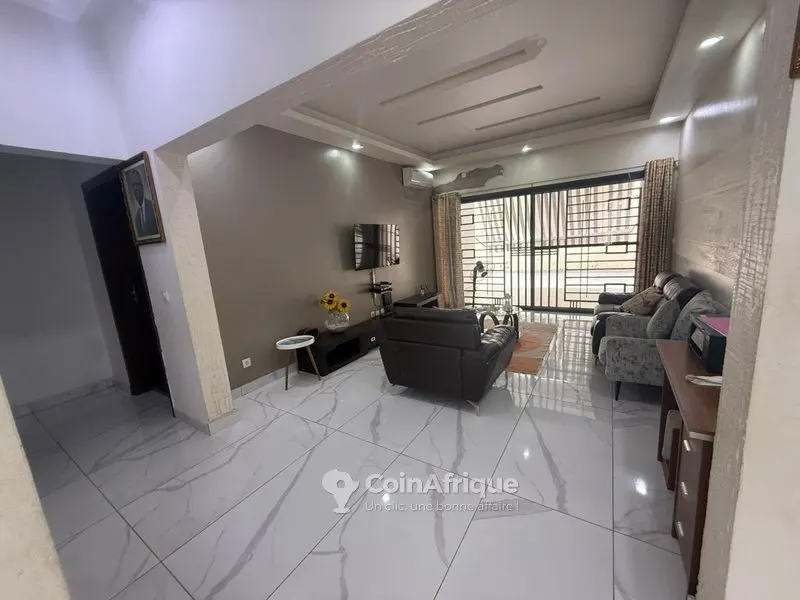 Villa duplex 14 pièces — Angré Nouveau